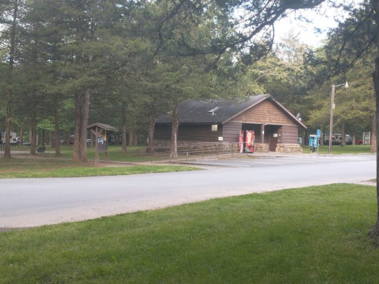 Devils Den Campground E