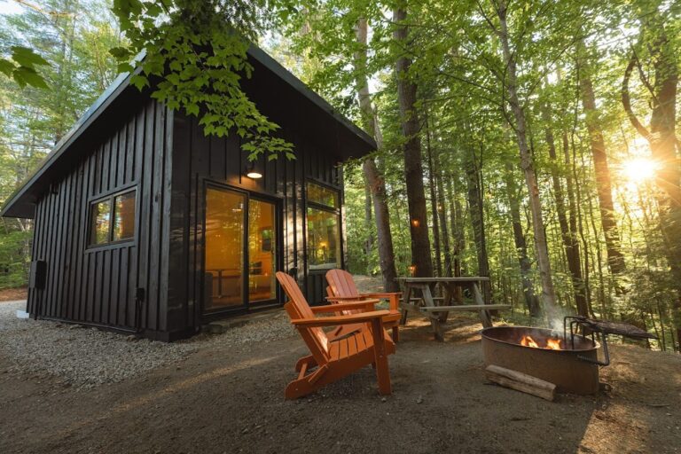 Desert of Maine - Cabins & Glamping