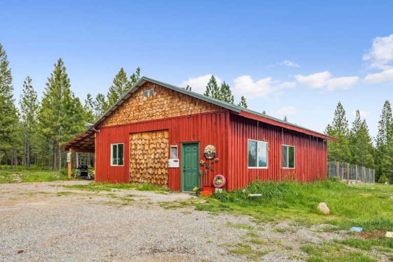 The Hohnstead Glamping Cabins