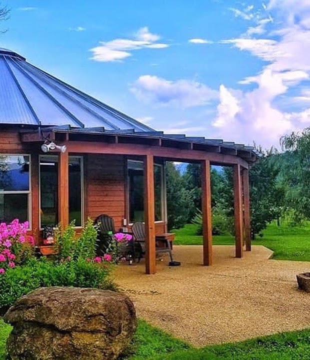 The Cabins at Rose River Farm